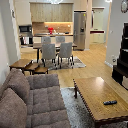 Apartment Roa's Tirana