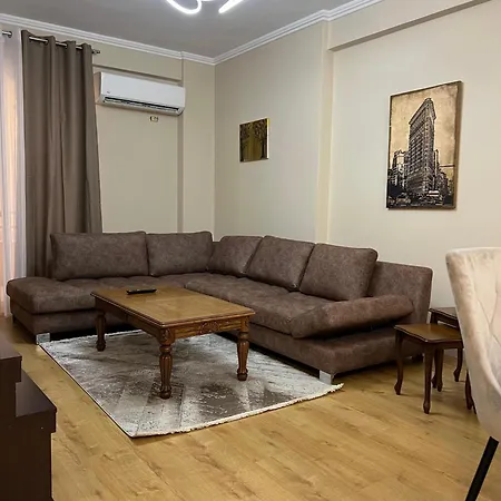 Roa's Apartment Tirana