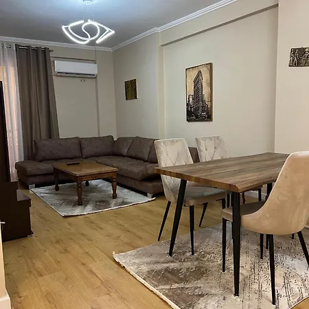 Apartment Roa's Tirana